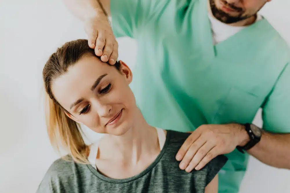 Neck pain treatment in Plantation